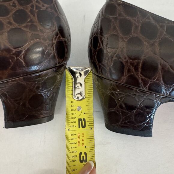 Salvatore Ferragamo Brown Croc Embossed Leather Low Heel Pumps Women 8 AAA - Picture 11 of 16